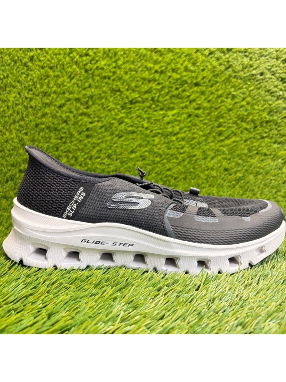 Skechers Glide Step Pro Mens Size 7 Black White Athletic Slip On Shoes Sneakers